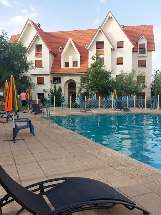 Ifrane Apartment With Swimming Pool Exterior photo